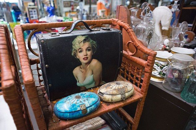 Коллекция дорогостоящего хлама, собранная нью-йоркским мусорщиком за 30 лет