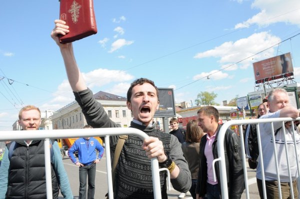 Православная организация решила угрожать уфимским кинотеатрам