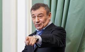 Не был за рулём машины 12 лет. Что изменилось.