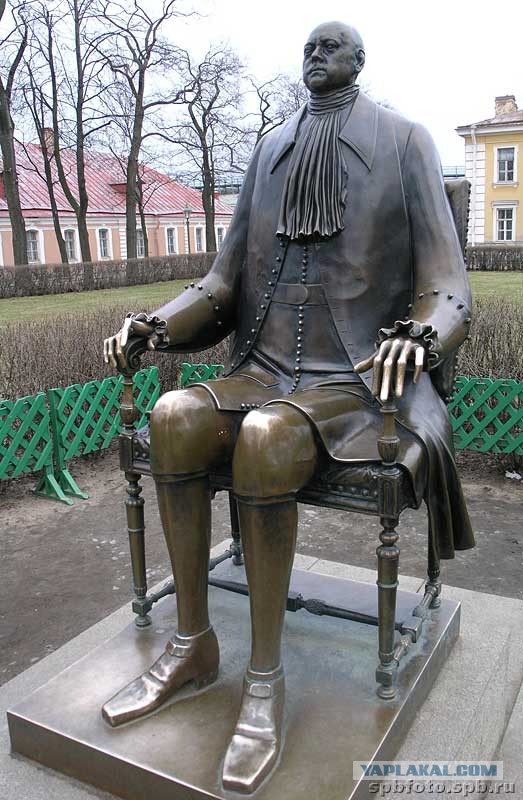 Необычные статуи мира