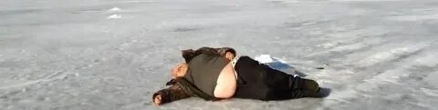 Грузовой лифт рухнул вниз в многоэтажке в Москве