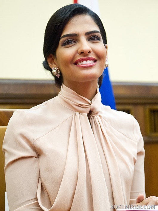 Чем занимаются жены арабских шейхов