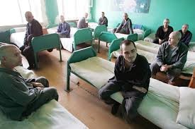 Психиатр сообщил о закрытии сотен психбольниц в России