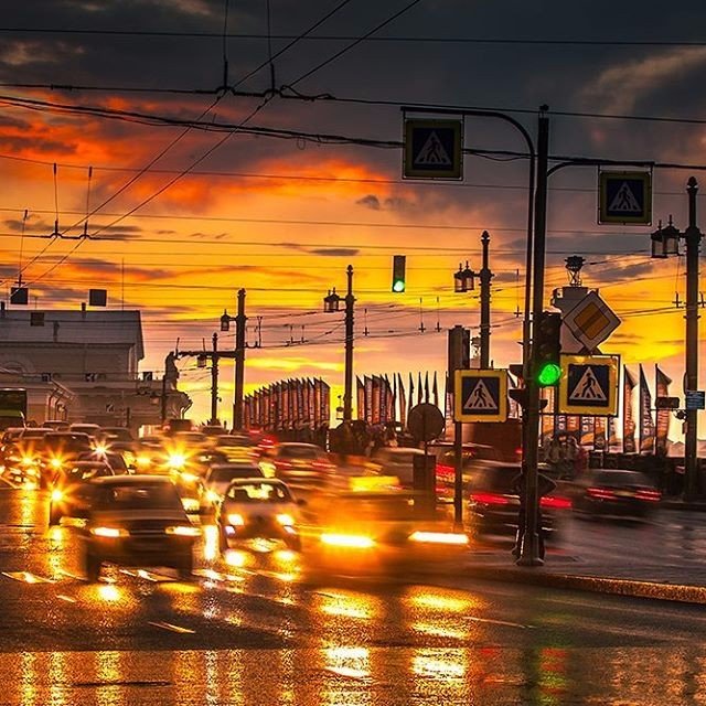 "Горящее небо" - необыкновенный закат в Санкт-Петербурге