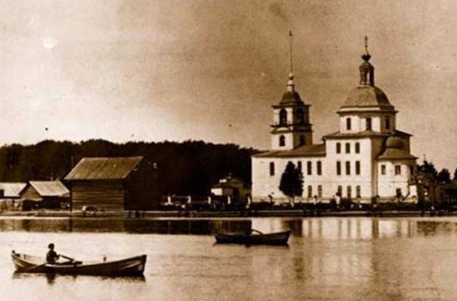 храм ушедший под воду. Смотреть фото храм ушедший под воду. Смотреть картинку храм ушедший под воду. Картинка про храм ушедший под воду. Фото храм ушедший под воду
