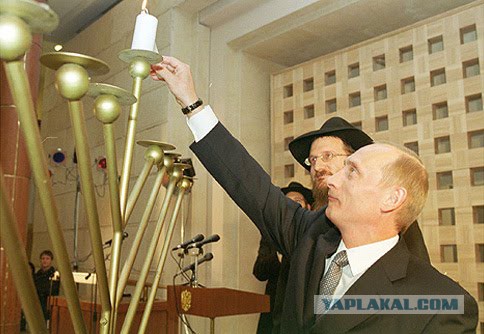 Нетолерантные французы распевали Марсельёзу, чтобы помешать муслимам молиться