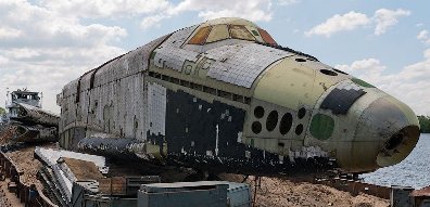 Начинку спецсамолета вынесли профессионалы