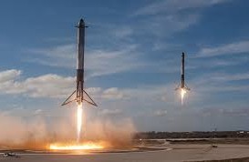 Вид с борта Falcon 9 во время её полета в космос и обратно