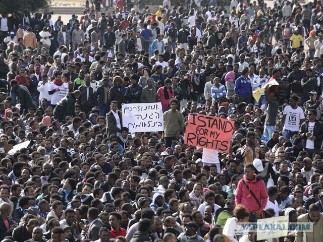 В Израиле мигранты собрали многотысячный митинг