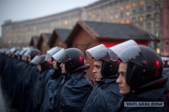 Украина штурмует верховную раду!