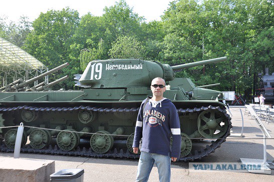 Танки.