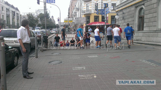 На Майдане снова горят шины