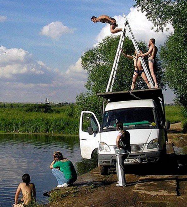Горячий вестник соцсетей продолжает вещать