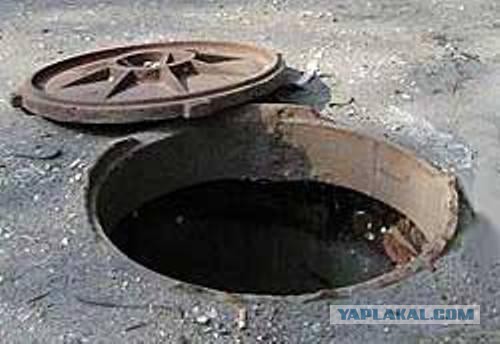 Жители Владивостока утопают в снегу