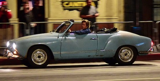 Старенький  Volkswagen Karmann-Ghia