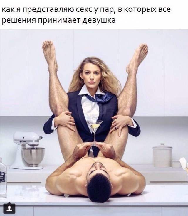 В Краснодаре девушка встала на колено перед своим молодым человеком и сделала ему предложение руки и сердца