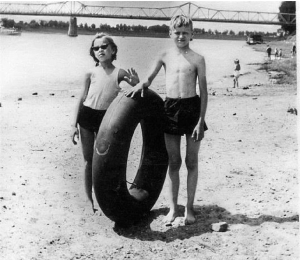 Детство босоногое