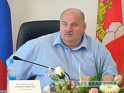 Обманутая бизнесом и властью «серебряная» медалистка из Вологды теперь еще должна заплатить 70 тысяч рублей