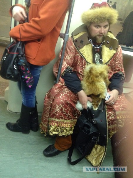 Метро и экстравагантные люди в нем