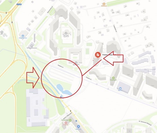 Люди помогли проехать пожарной машине к человейникам в Мурино (Спб)
