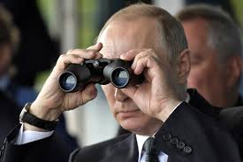 «Голубчики, холуи, предатели»