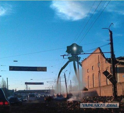 Метеорит в Челябинске, взрыв, самолет, ракета, НЛО или что?