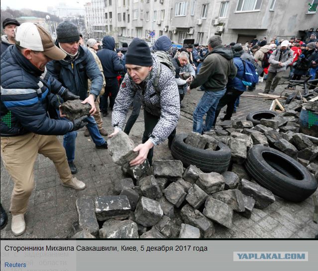 Саакашвилли угрожает прыгнуть с крыши