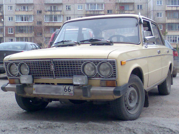 А какая была ваша первая тачка?