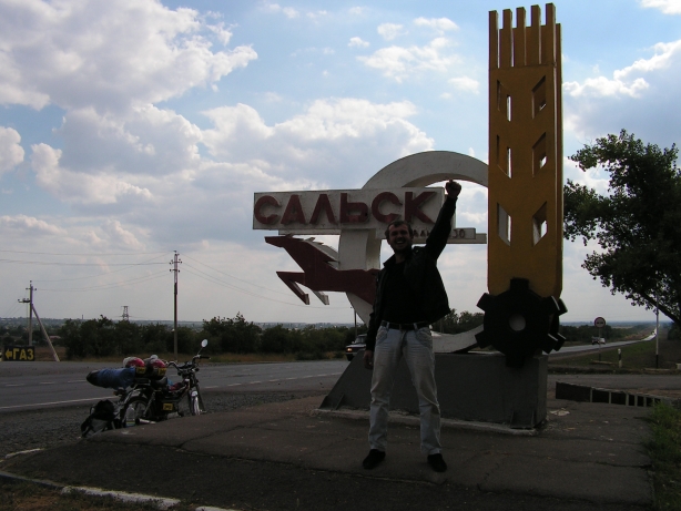 Путешествие вдвоем на одном мопеде на море. 40фото