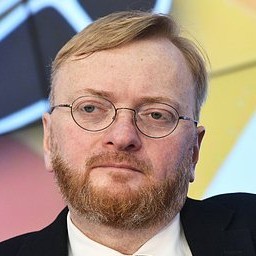 Геев во власти нет. Заверили власти...