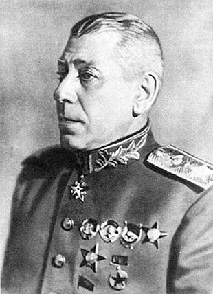 А давайте свой Бессмертный Полк сделаем? Я начинаю. Все таки канун Дня Победы