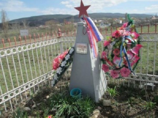 Братва постреляла друг друга.