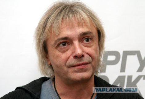 Как вы думаете, чей это сын?