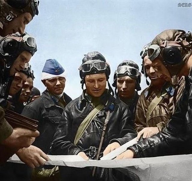 Знаменитые исторические фотографии в цвете