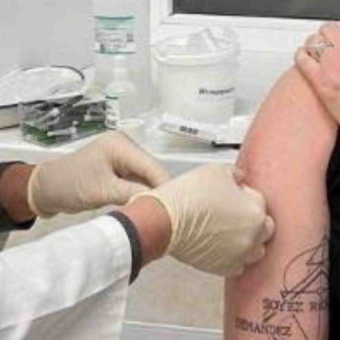 Татуировки министра культуры Нижегородской области вызывают вопросы