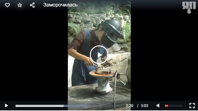 Симпатичная китаянка разбирает трактор, реставрирует и собирает заново
