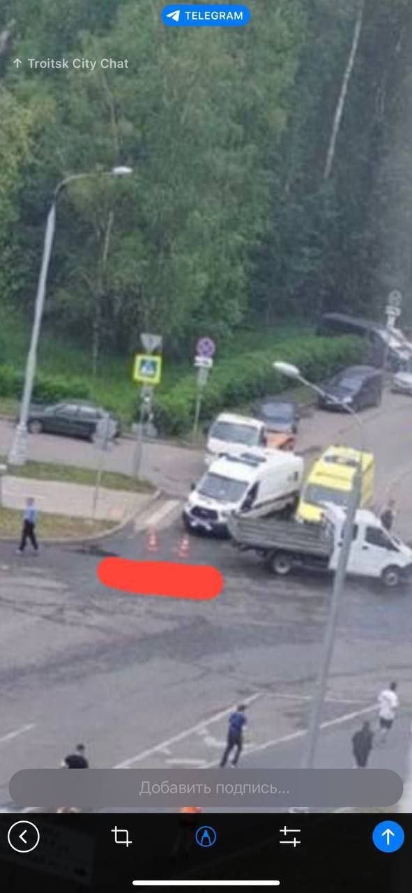 Из-за забега депутата Мосгордумы Головченко тормозили выезд скорых со станции,включая машину реанимации с сиреной и мигалкой.