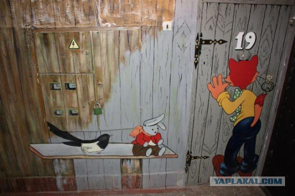 Типичный  подъезд Киева