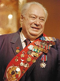 Комментаторы