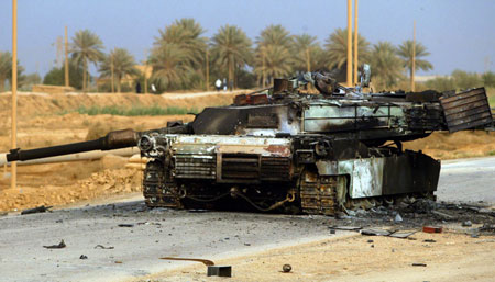 РПГ сжигает американские танки.