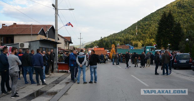Сербы не пускают войска НАТО в Косово