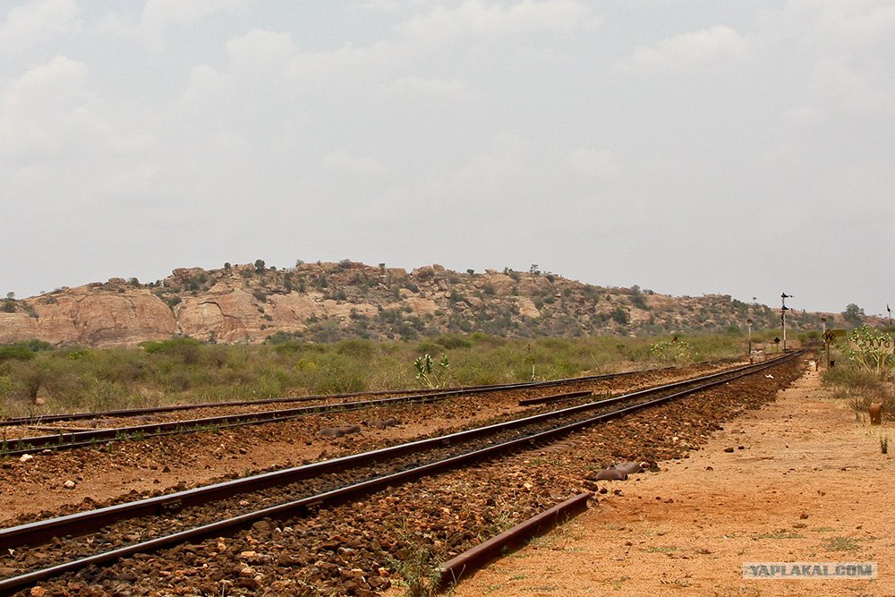 Железные дороги африки. Уганда железная дорога. Железная дорога ЮАР. Южно Африканская железная дорога. ЖД дорога Кения Уганда.