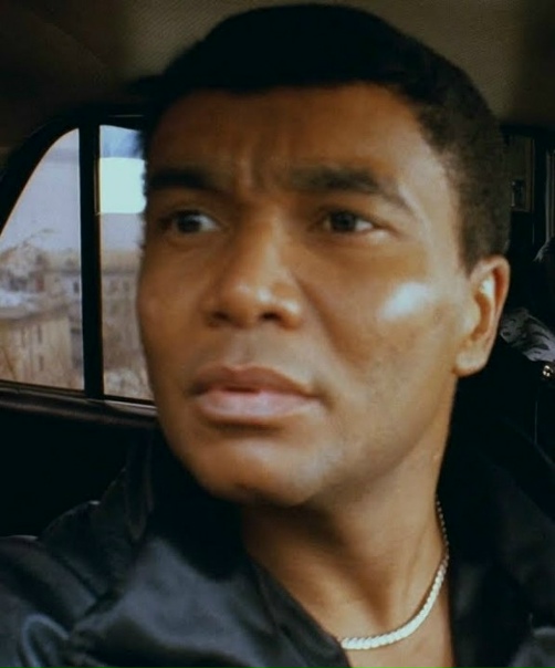 В Москве девушка отбилась отверткой, когда её пытались  ограбить