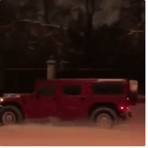 Вишневый Hummer до добра не довезет