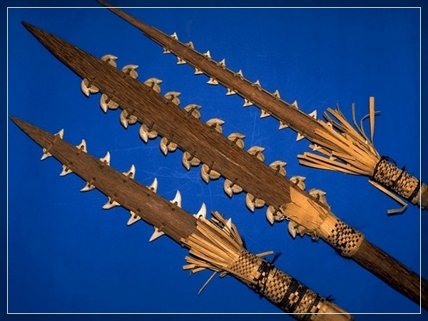 Виды необычного оружия: оружие из акульих зубов
