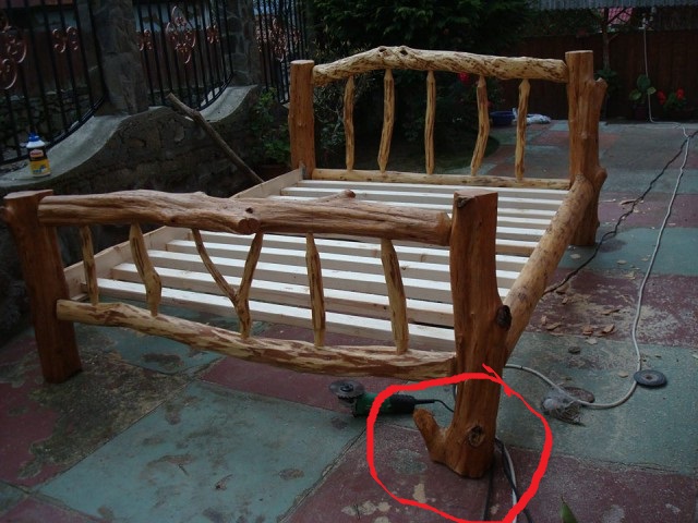 Кровать