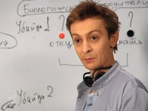 Крузак ударил в зад и уехал.... Все данные есть, а найти не могут... или же не хотят? Почему так? Cпрашивает автор...