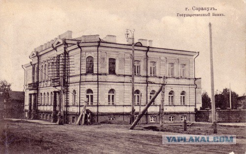Холивар про "культурный слой" и "закопанные дома".