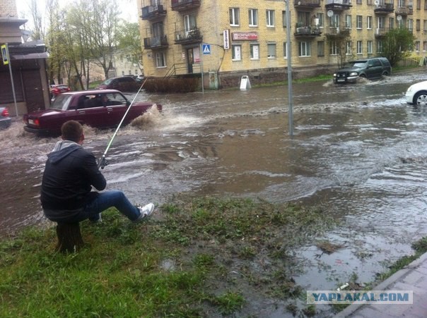 В Перми затопило набережную