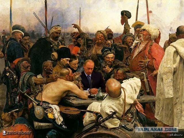 Появились фото атакованного российского газовоза